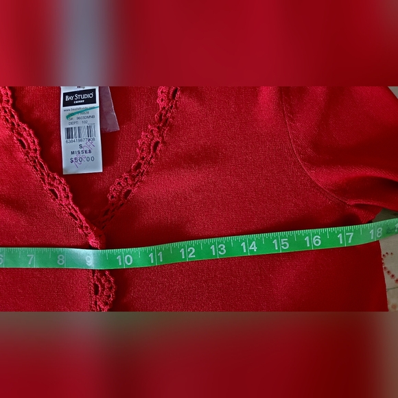 Pretty red NWT sweater sz small - Picture 5 of 7